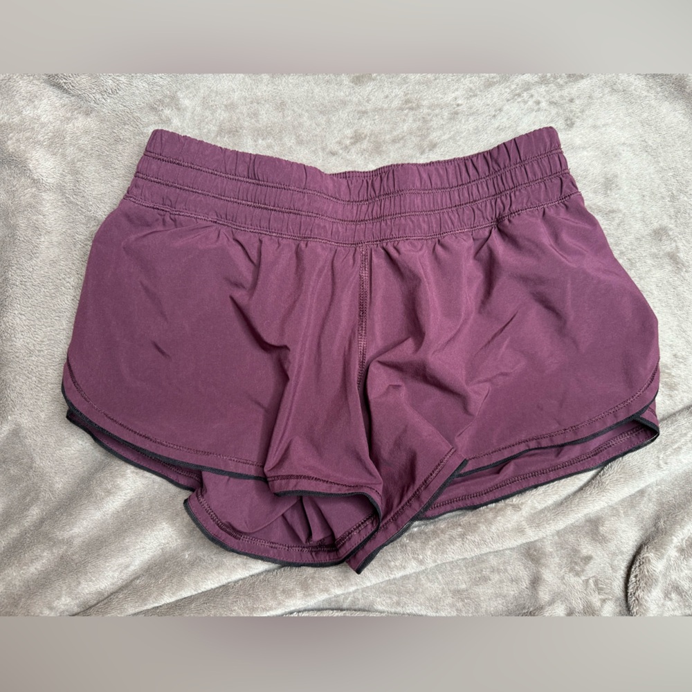 140. Lululemon Seek the Heat Short, Sz 2